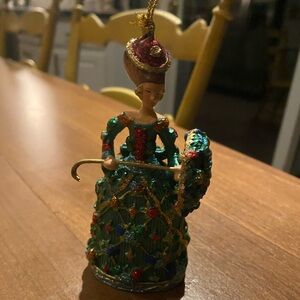 2012 Hallmark Keepake Madame Alexander Colonial Christmas Ornament